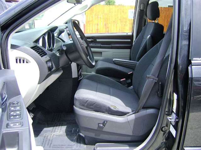 2010 Dodge Grand Caravan SE 4dr Mini-Van